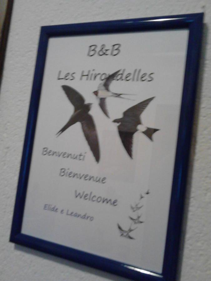 Les Hirondelles Bed & Breakfast Fenis Exterior photo